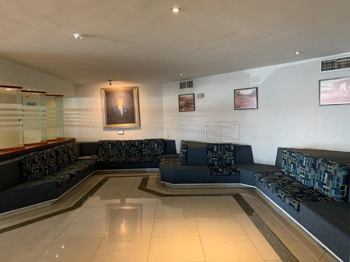 Fastos Hotel Монтеррей Екстер'єр фото