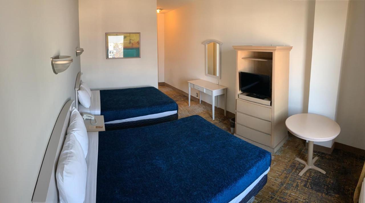 Fastos Hotel Монтеррей Екстер'єр фото