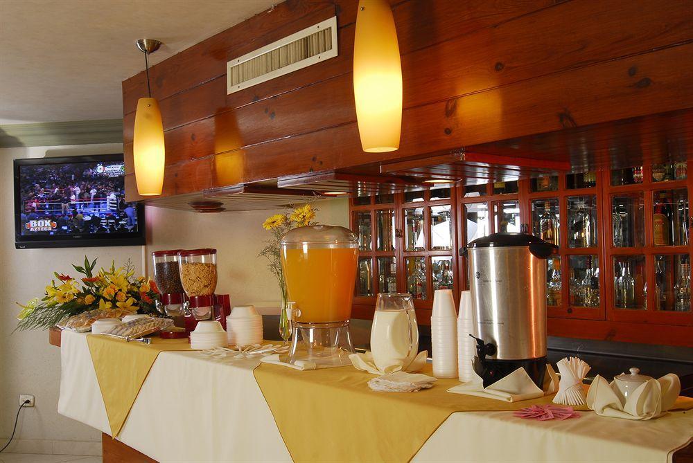 Fastos Hotel Монтеррей Екстер'єр фото