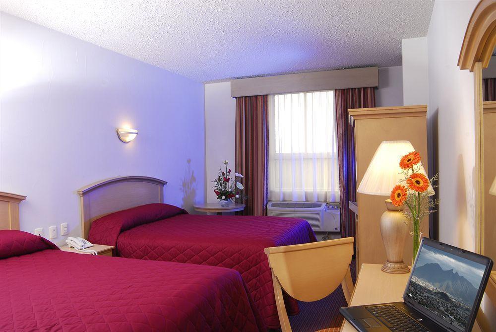 Fastos Hotel Монтеррей Екстер'єр фото